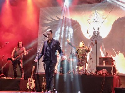 Festival performance by Lacrimosa on 3 May in 
São Paulo --
Photo by Eduardo Ganança
